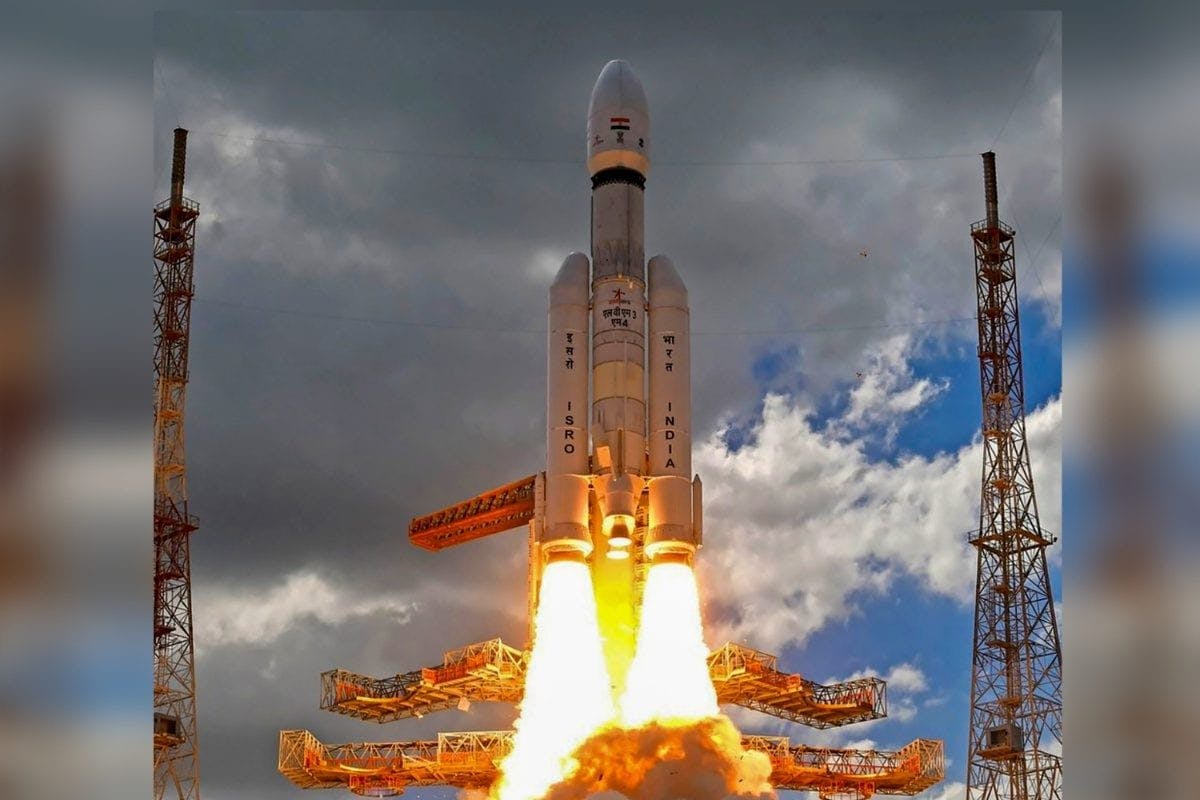 Chandrayaan-3 Vikram Lander's Final Deboosting Done; Russia's Luna-25 Faces Last-moment Glitch