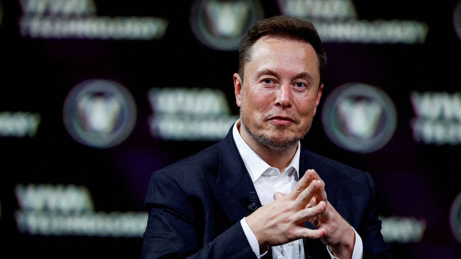 Elon Musk believes, “There are no great social networks.” Aims to build the greatest!